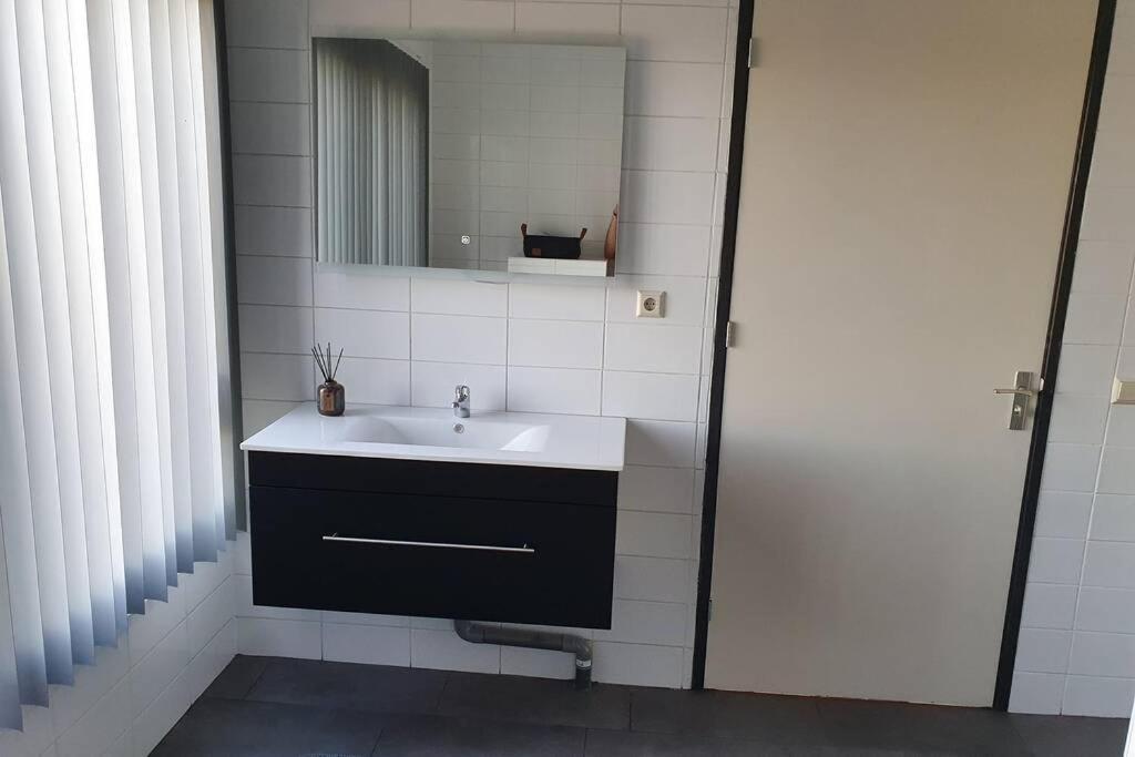 Vrijstaand / Landelijk Appartement Met Uitzicht! De Wijk Exterior foto